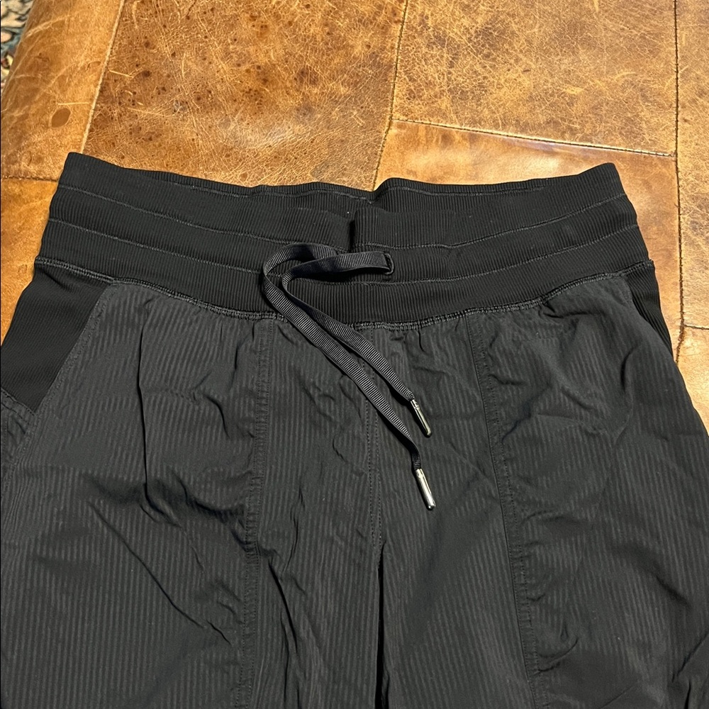 Lululemon dance studio pants black size 6 - Picture 2 of 5